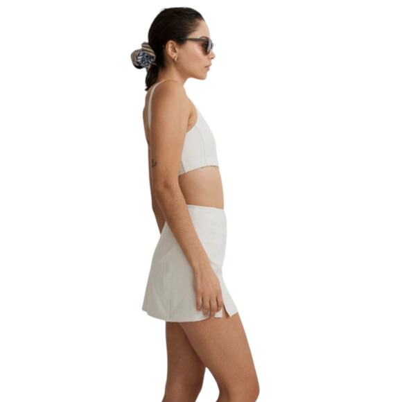 Outdoor Voices Milkstone Cream Heathered Warmup 2.5" Skort - Picture 3 of 11